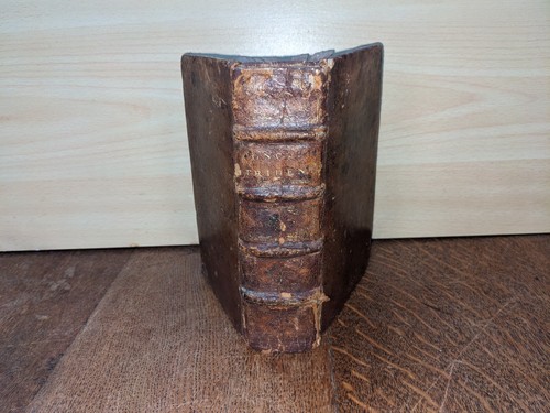Antik heiliges buch concilium - buch.,