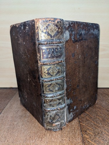 Altes buch abhandlung - -,